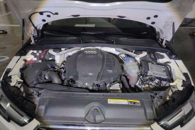 Used Audi A4L 2018 30th Anniversary Edition 40 TFSI Trendy Model Engine Bay