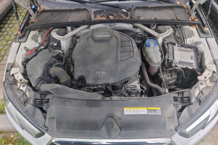 Used Audi A4L 2018 30th Anniversary Edition 40 TFSI Trendy Model Engine Bay