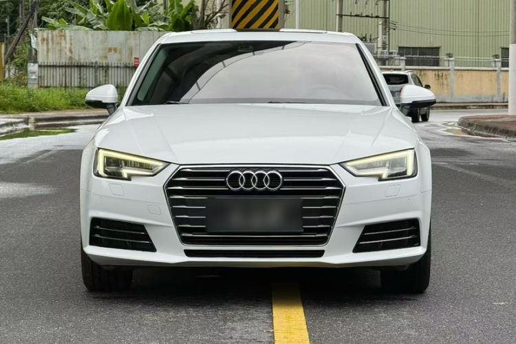 Used Audi A4L 2018 30th Anniversary Edition 40 TFSI Trendy Model Exterior 1