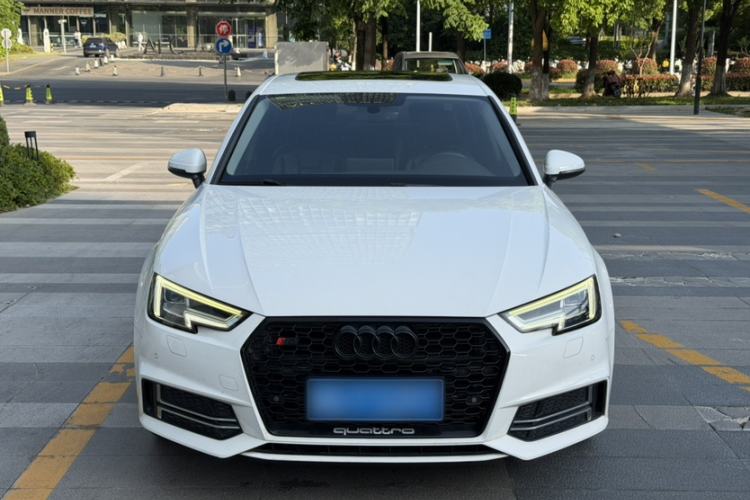 Used Audi A4L 2018 30th Anniversary Edition 40 TFSI Fashion Model Exterior 1
