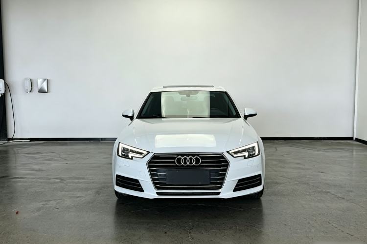 Used Audi A4L 2018 30th Anniversary Edition 40 TFSI Trendy Model Exterior 1