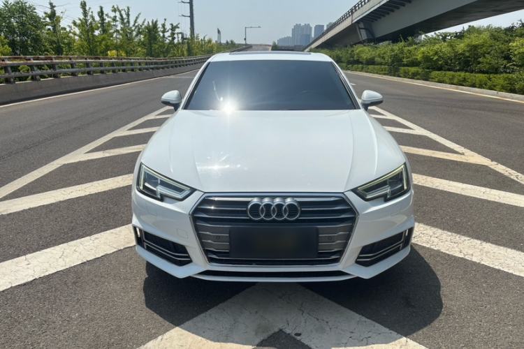 Used Audi A4L 2018 30th Anniversary Edition 40 TFSI Fashion Model Exterior 1