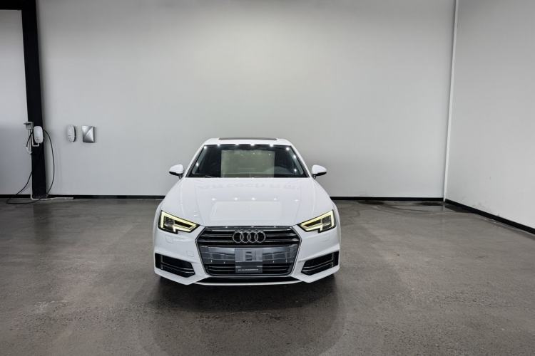 Used Audi A4L 2018 30th Anniversary Edition 40 TFSI Fashion Model Exterior 1