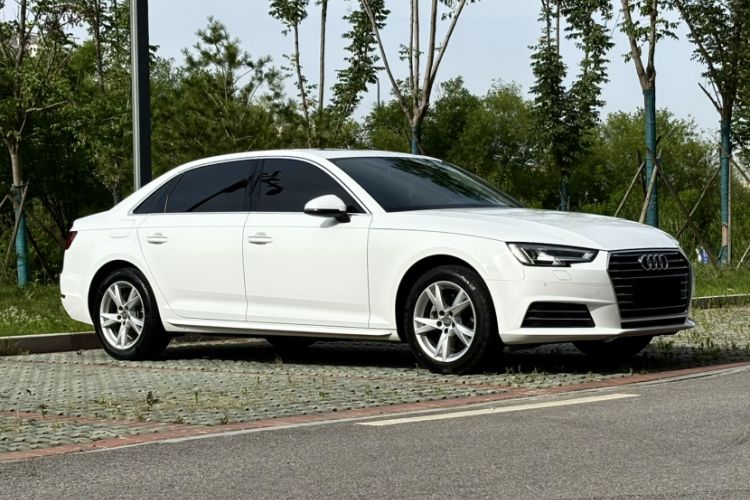 Used Audi A4L 2018 30th Anniversary Edition 40 TFSI Trendy Model Exterior 1
