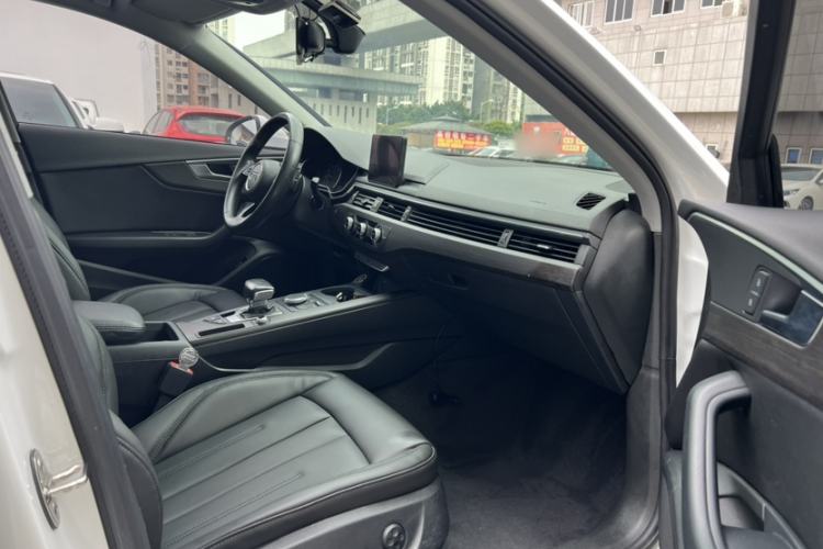 Used Audi A4L 2018 30th Anniversary Edition 40 TFSI Trendy Model Exterior 2