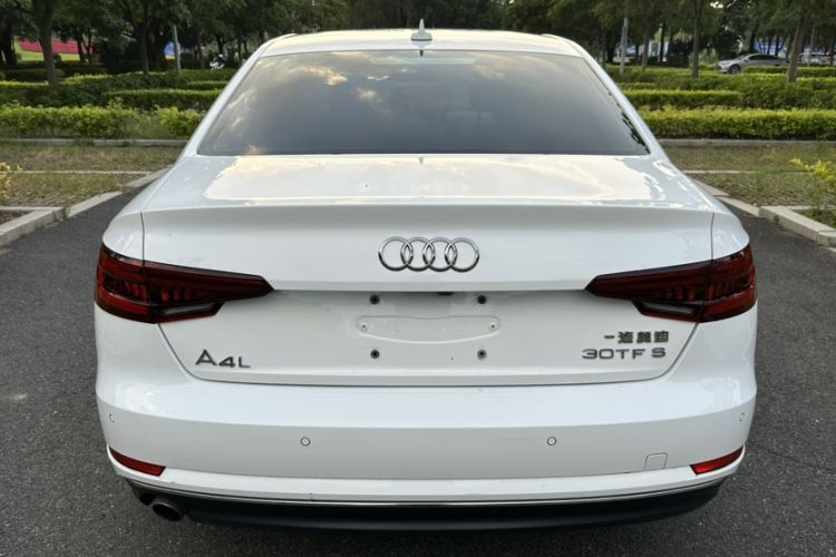 Used Audi A4L 2018 30th Anniversary Edition 30 TFSI Ambition Model Exterior 2