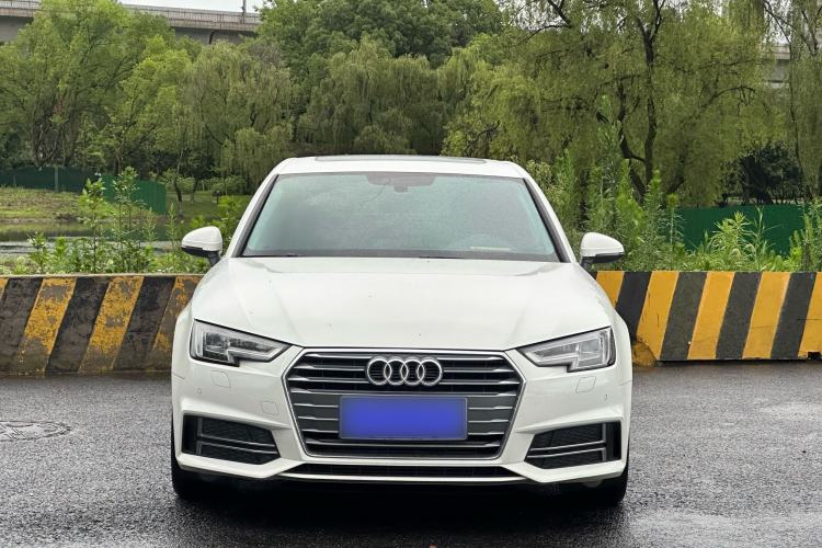 Used Audi A4L 2018 30th Anniversary Edition 40 TFSI Fashion Model Exterior 2