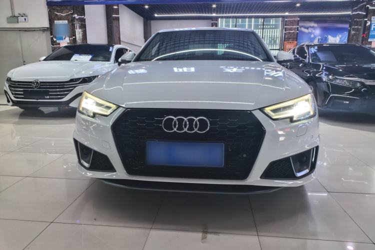 Used Audi A4L 2018 30th Anniversary Edition 40 TFSI Fashion Model Exterior 2