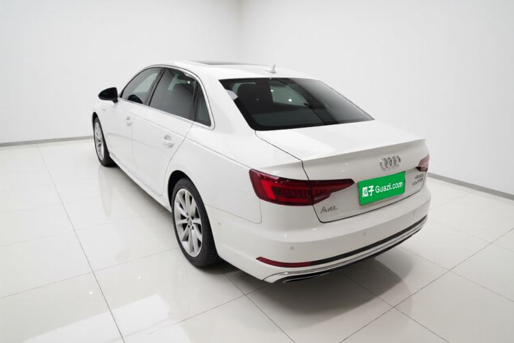 Used Audi A4L 2018 30th Anniversary Edition 40 TFSI Fashion Model Exterior 2