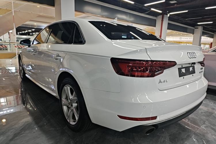 Used Audi A4L 2018 30th Anniversary Edition 40 TFSI Trendy Model Exterior 2