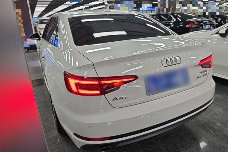 Used Audi A4L 2018 30th Anniversary Edition 40 TFSI Trendy Model Exterior 2