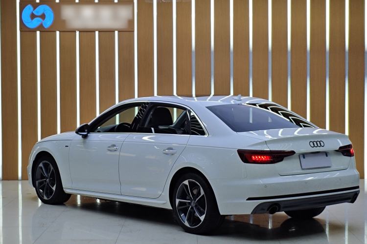 Used Audi A4L 2018 30th Anniversary Edition 40 TFSI Fashion Model Exterior 2