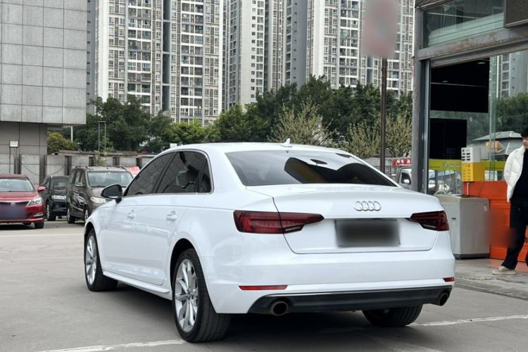 Used Audi A4L 2018 30th Anniversary Edition 40 TFSI Trendy Model Exterior 3