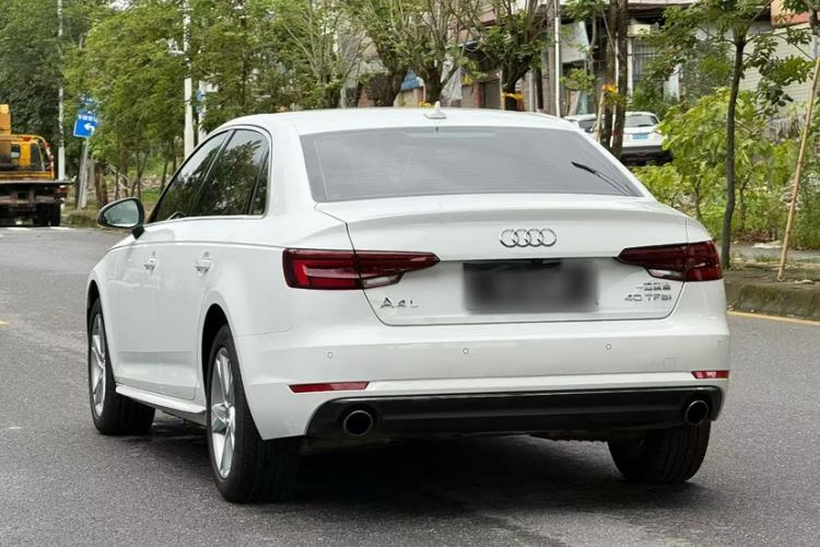 Used Audi A4L 2018 30th Anniversary Edition 40 TFSI Trendy Model Exterior 3