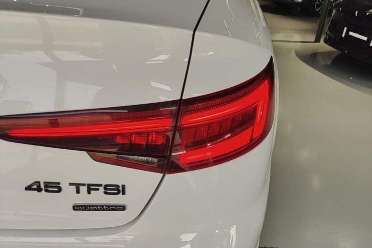 Used Audi A4L 2018 30th Anniversary Edition 45 TFSI quattro Individual Sport Edition Exterior 3