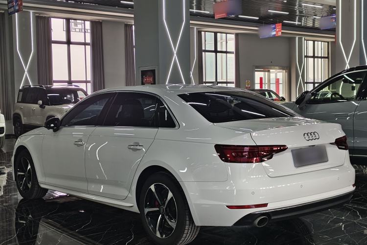 Used Audi A4L 2018 30th Anniversary Edition 40 TFSI Trendy Model Exterior 3