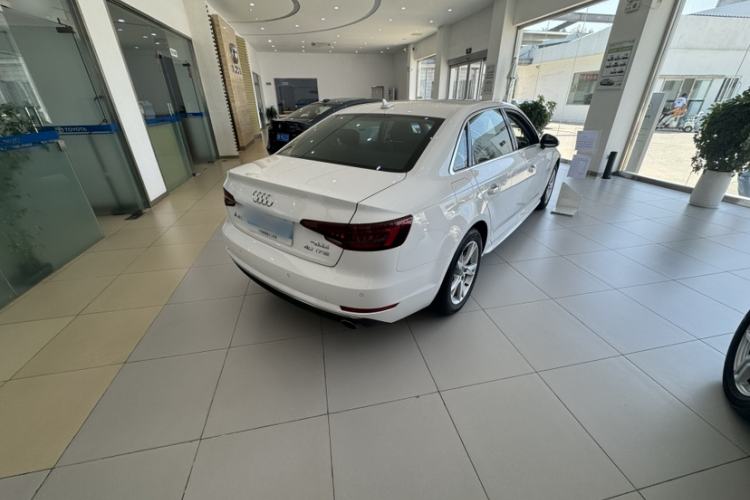 Used Audi A4L 2018 30th Anniversary Edition 40 TFSI Trendy Model Exterior 3