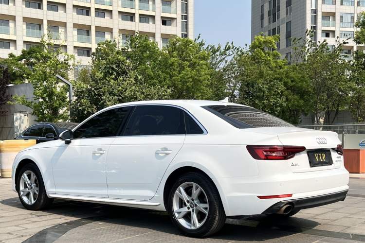 Used Audi A4L 2018 30th Anniversary Edition 40 TFSI Trendy Model Exterior 3