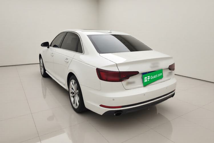 Used Audi A4L 2018 30th Anniversary Edition 40 TFSI Fashion Model Exterior 3