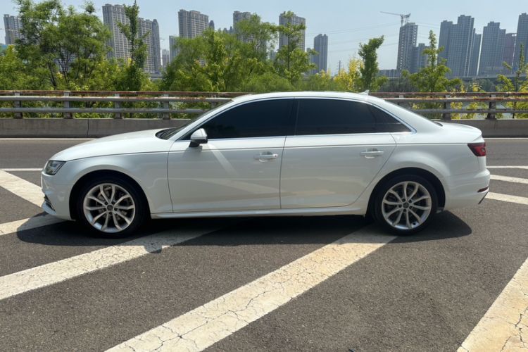 Used Audi A4L 2018 30th Anniversary Edition 40 TFSI Fashion Model Exterior 3