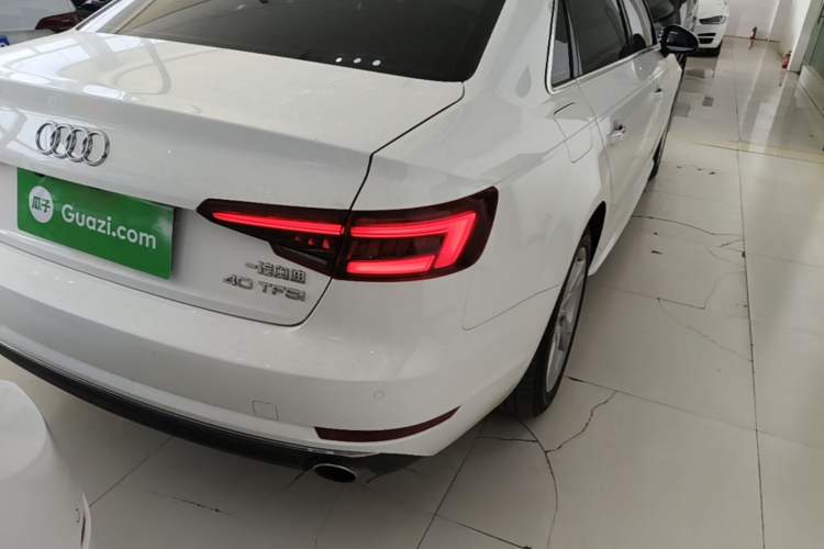 Used Audi A4L 2018 30th Anniversary Edition 40 TFSI Trendy Model Exterior 3