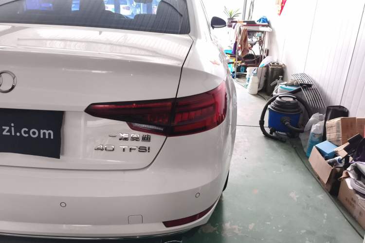 Used Audi A4L 2018 30th Anniversary Edition 40 TFSI Trendy Model Exterior 3