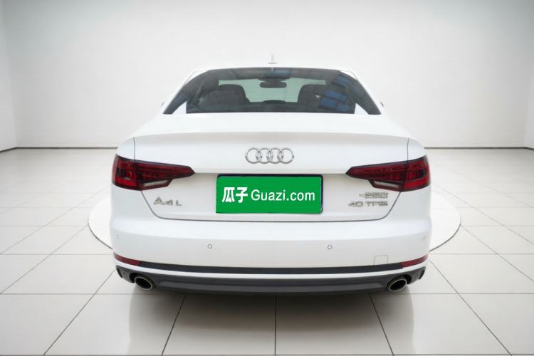 Used Audi A4L 2018 30th Anniversary Edition 40 TFSI Fashion Model Exterior 4