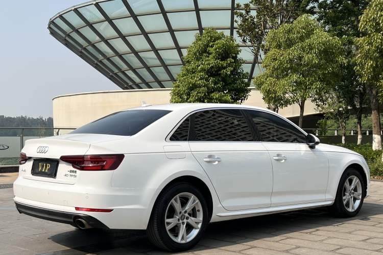 Used Audi A4L 2018 30th Anniversary Edition 40 TFSI Trendy Model Exterior 4