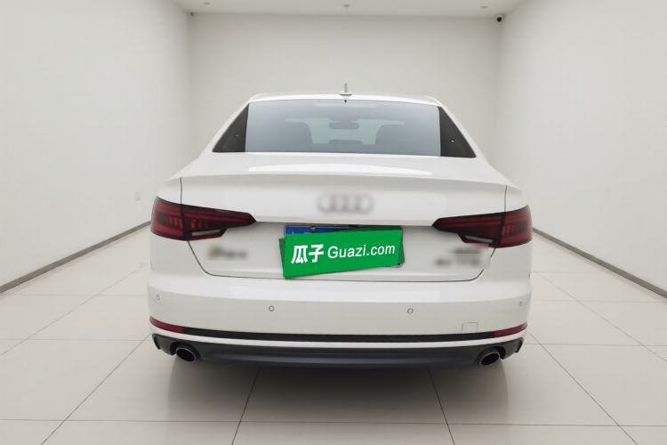 Used Audi A4L 2018 30th Anniversary Edition 40 TFSI Fashion Model Exterior 4