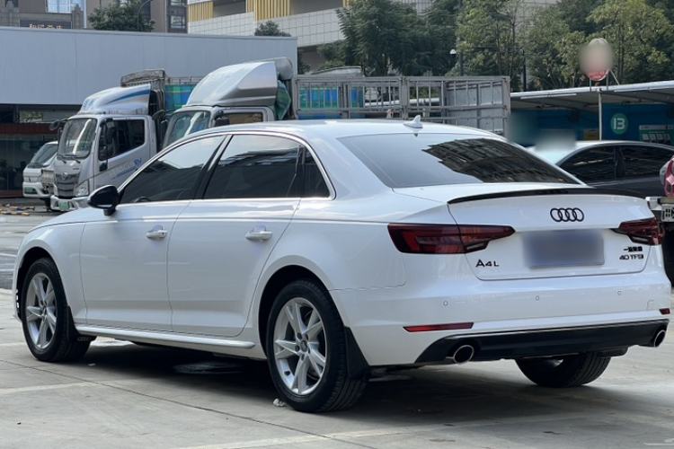 Used Audi A4L 2018 30th Anniversary Edition 40 TFSI Trendy Model Exterior 4