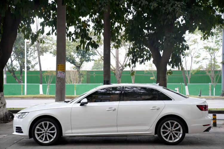 Used Audi A4L 2018 30th Anniversary Edition 40 TFSI Trendy Model Exterior 5