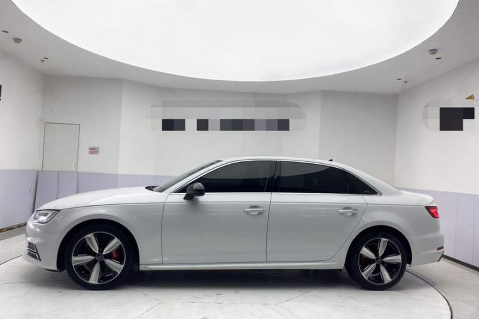 Used Audi A4L 2018 30th Anniversary Edition 40 TFSI Fashion Model Exterior 5