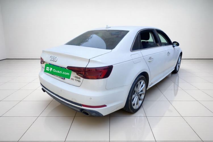 Used Audi A4L 2018 30th Anniversary Edition 40 TFSI Fashion Model Exterior 5