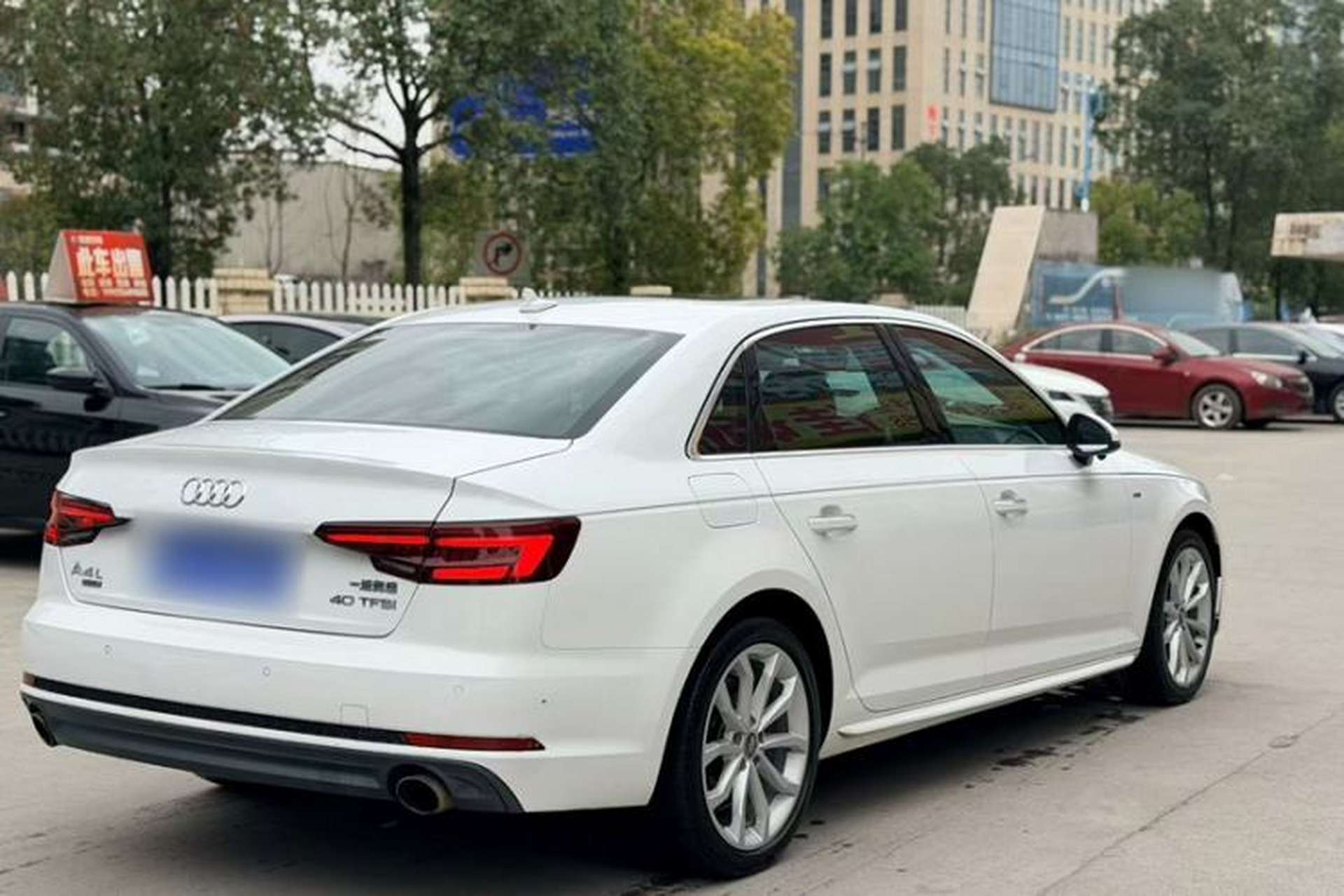 Used Audi A4L 2018 30th Anniversary Edition 40 TFSI Fashion Model Exterior 5
