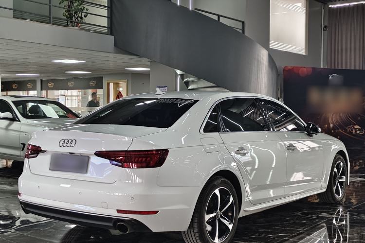 Used Audi A4L 2018 30th Anniversary Edition 40 TFSI Trendy Model Exterior 5