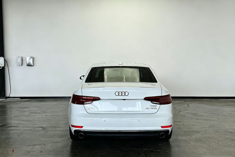 Used Audi A4L 2018 30th Anniversary Edition 40 TFSI Trendy Model Exterior 5