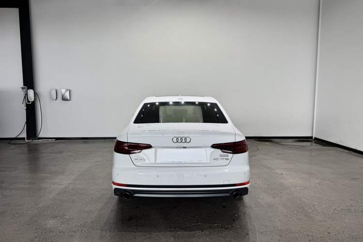 Used Audi A4L 2018 30th Anniversary Edition 40 TFSI Fashion Model Exterior 5