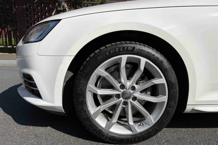 Used Audi A4L 2018 30th Anniversary Edition 40 TFSI Trendy Model Exterior 5