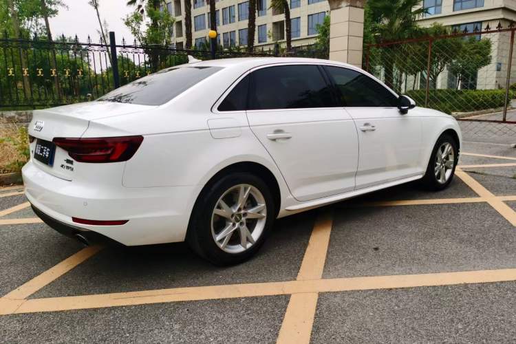 Used Audi A4L 2018 30th Anniversary Edition 40 TFSI Trendy Model Exterior 5