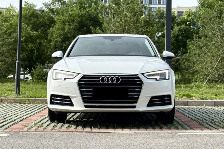 Used Audi A4L 2018 30th Anniversary Edition 40 TFSI Trendy Model Exterior 5