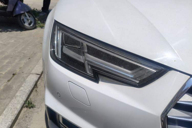 Used Audi A4L 2018 30th Anniversary Edition 40 TFSI Fashion Model Exterior 6