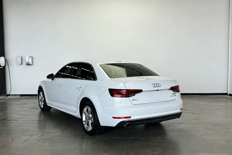 Used Audi A4L 2018 30th Anniversary Edition 40 TFSI Trendy Model Exterior 6