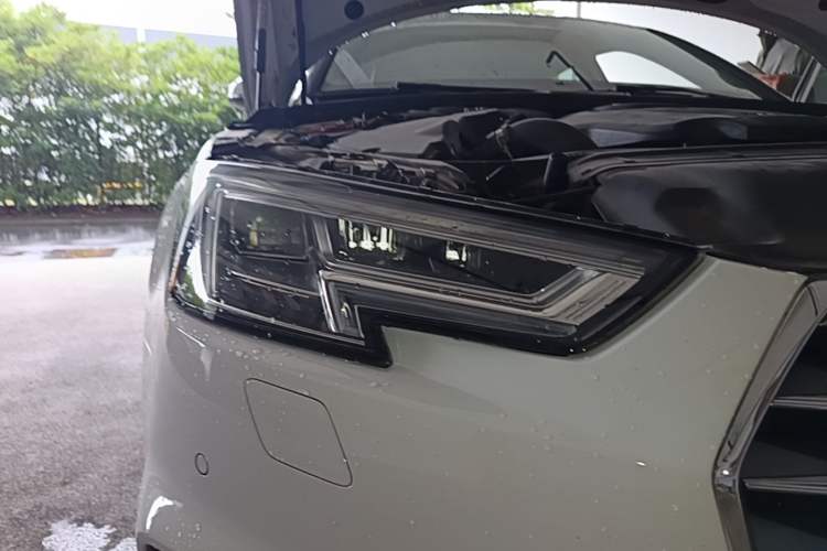 Used Audi A4L 2018 30th Anniversary Edition 40 TFSI Fashion Model Exterior 6