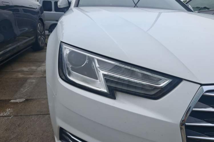 Used Audi A4L 2018 30th Anniversary Edition 30 TFSI Ambition Model Exterior 6
