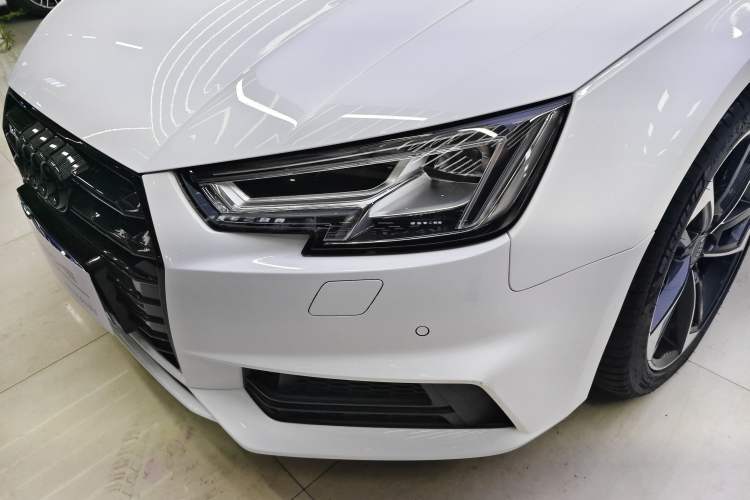 Used Audi A4L 2018 30th Anniversary Edition 40 TFSI Fashion Model Exterior 6