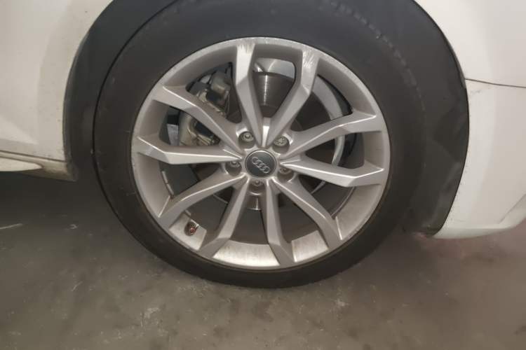 Used Audi A4L 2018 30th Anniversary Edition 40 TFSI Fashion Model Exterior 7