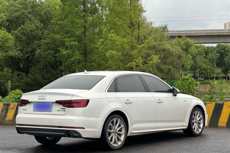 Used Audi A4L 2018 30th Anniversary Edition 40 TFSI Fashion Model Exterior 7