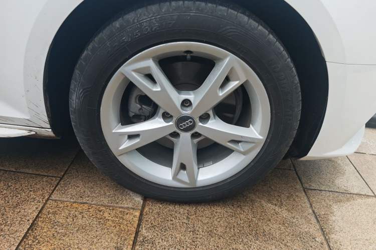 Used Audi A4L 2018 30th Anniversary Edition 30 TFSI Ambition Model Exterior 7