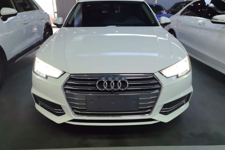 Used Audi A4L 2018 30th Anniversary Edition 40 TFSI Fashion Model Front