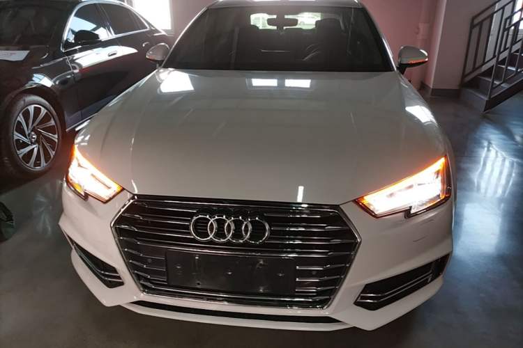 Used Audi A4L 2018 30th Anniversary Edition 40 TFSI Fashion Model Front